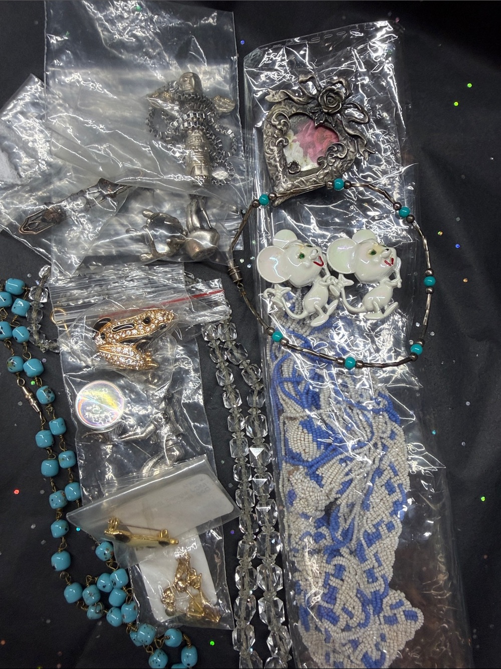 Assorted Women’s Vintage Jewelry Bundle